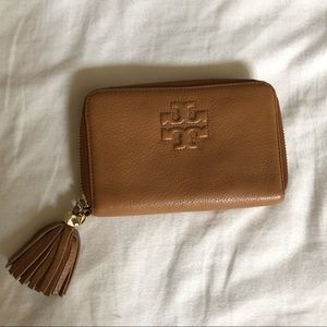 100% Authentic Tory Burch Leather Wallet